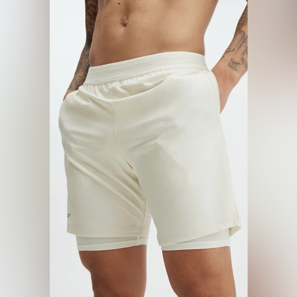 NWT Fabletics The Fundamental Short (Lined) Cream/White